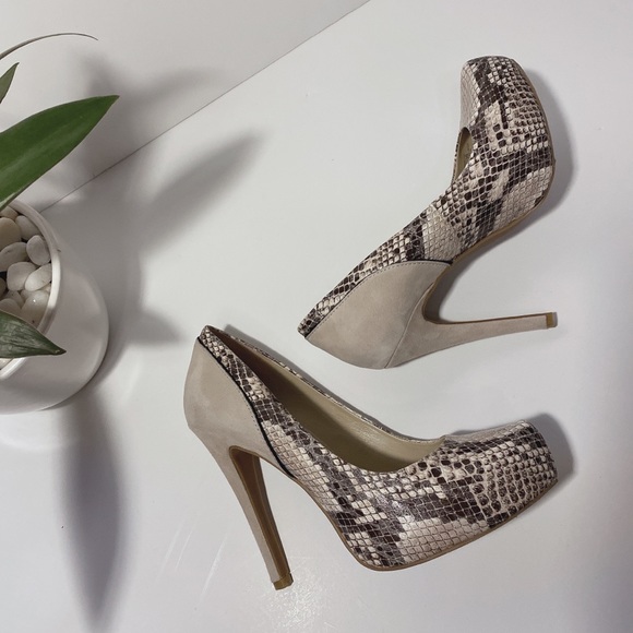 BCBGeneration suede and snake skin heels - Picture 3 of 5